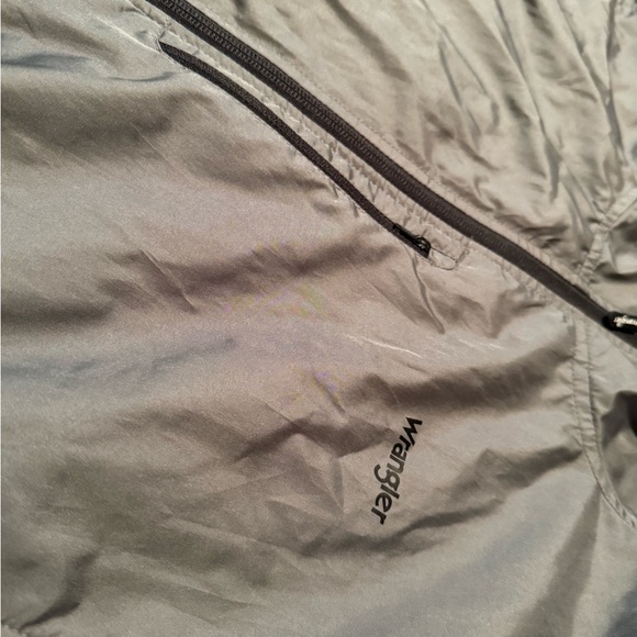 Wrangler ATG Gear Windbreaker - Picture 4 of 5